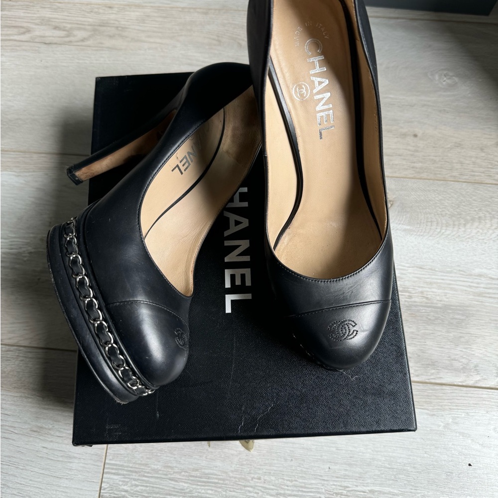 CHANEL Black Leather Chain Detail Heels